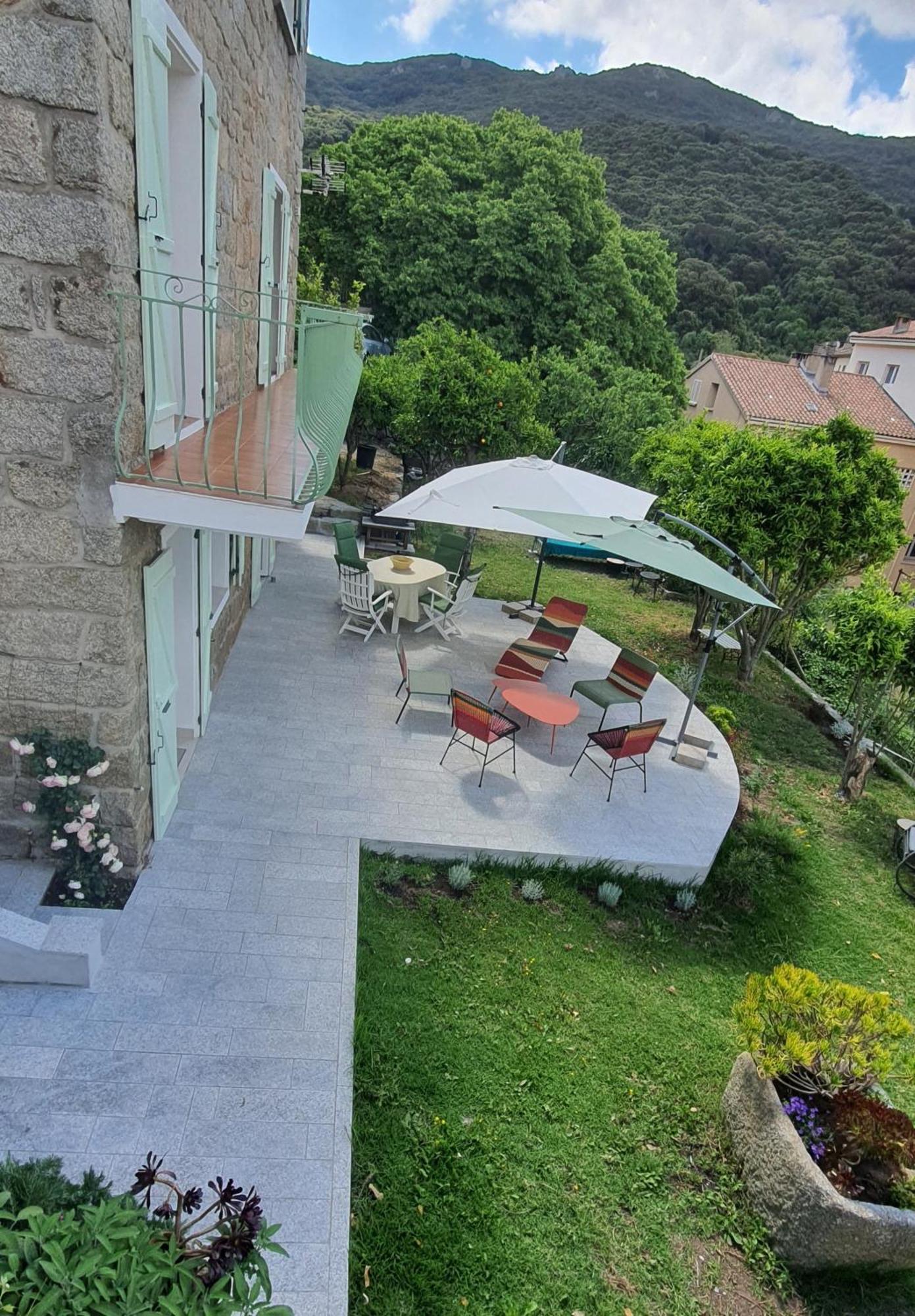 Charmant Appartement En Rez De Jardin Sartène Exterior foto